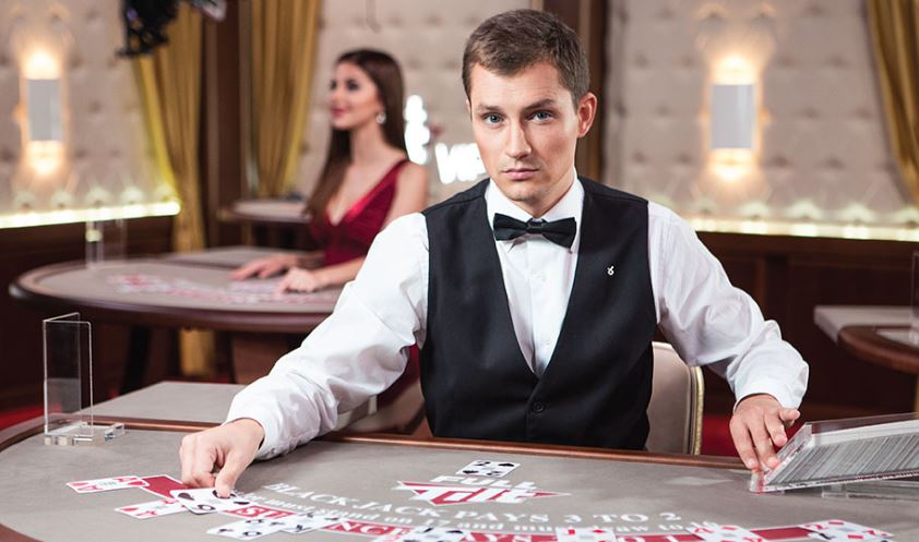 Dealer là gì? Tìm hiểu thông tin về Dealer từ A tới Z Giải mã chi tiết về khái niệm Dealer là gì